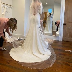 Toni Federici Ebony Chapel Cut Veil